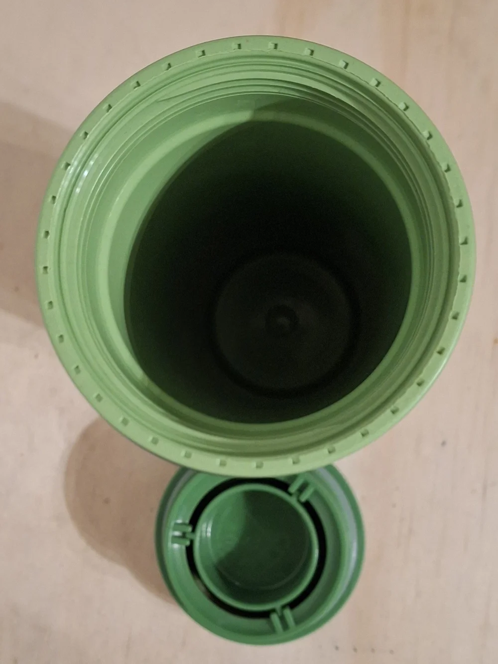 2008 Starbucks tumbler, green 